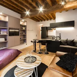  Appartamento Beau Bijou Au Coeur Du Vieux Ail